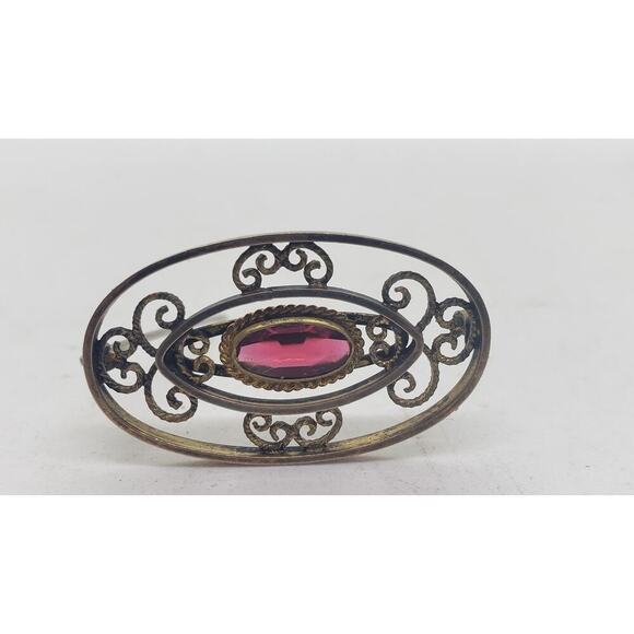 Vintage Filigree Brooch Oval Brass Ornate Scroll Ruby Red Glass Stone Antique - Picture 4 of 5